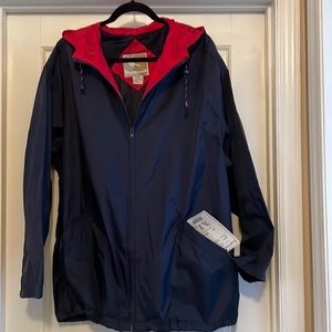 NWT Women’s Hooded Rain Jacket/Windbreaker Size XL